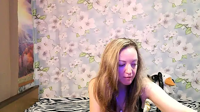 Snapshot of KattyLuuu chatting on 09.11.25 KattyLuuu online show from 09.11.25