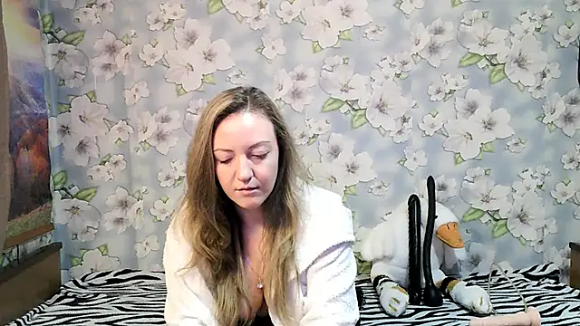 Snapshot of KattyLuuu chatting on 09.19.25 KattyLuuu online show from 09.19.25