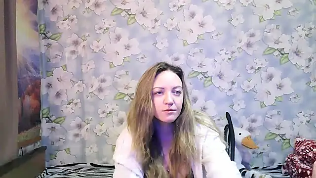 Snapshot of KattyLuuu chatting on 11.02.25 KattyLuuu online show from 11.02.25