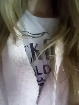 KattyLuuu online show from 03.29.26