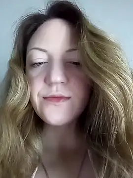 KattyLuuu online show from 04.05.26