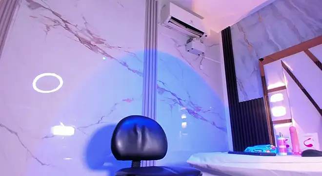 amber diior online show from 11.13.25