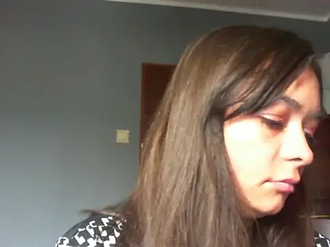 Snapshot of MeganGold chatting on 04.08.26 MeganGold online show from 04.08.26