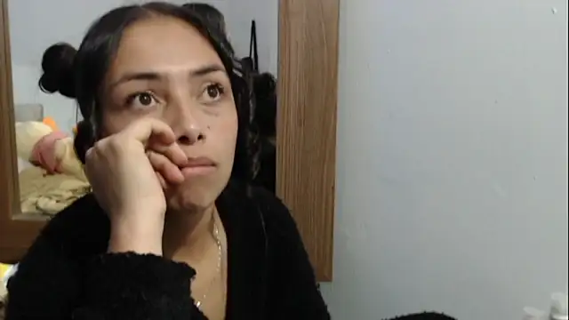 Roxan Fox- online show from 03.14.25