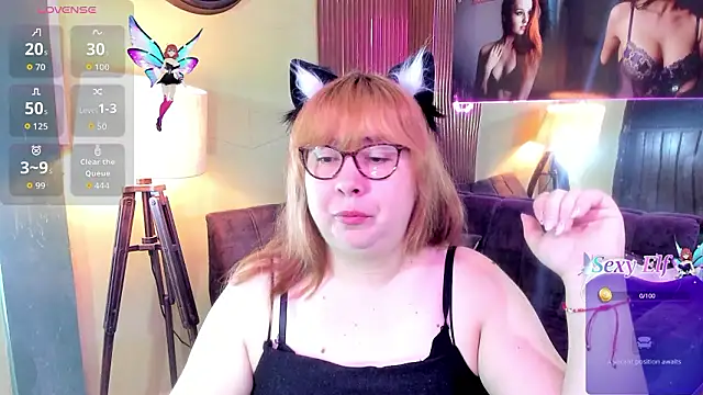 Snapshot of chloe_prg chatting on 02.02.26 chloe prg online show from 02.02.26