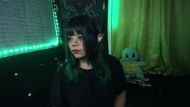 Snapshot of Eta_carinae chatting on 10.04.25 Eta carinae online show from 10.04.25