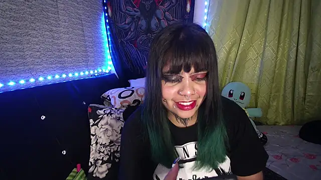 Snapshot of Eta_carinae chatting on 10.21.25 Eta carinae online show from 10.21.25