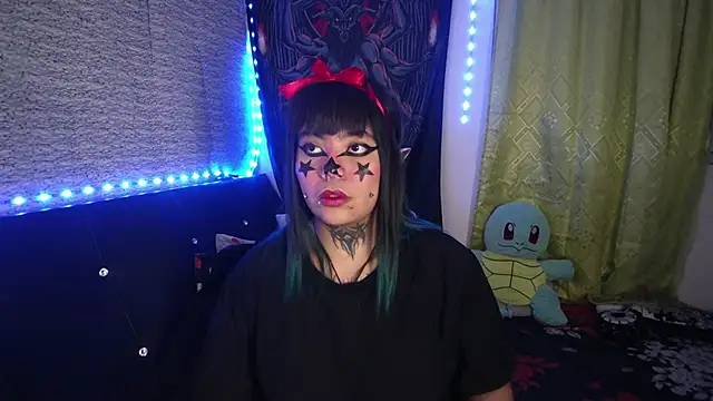 Snapshot of Eta_carinae chatting on 11.15.25 Eta carinae online show from 11.15.25