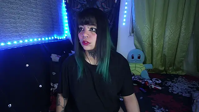 Snapshot of Eta_carinae chatting on 11.24.25 Eta carinae online show from 11.24.25