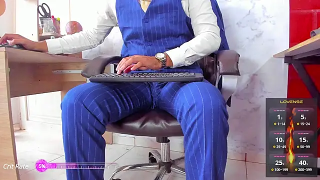 Hideintheoffice online show from 03.20.25