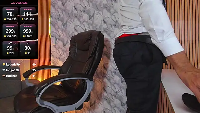 Hideintheoffice online show from 10.13.25