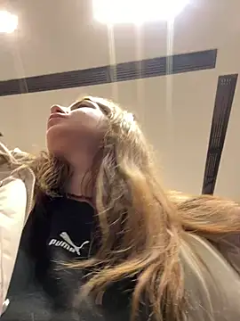 Snapshot of MayaMystic chatting on 01.13.25 MayaMystic online show from 01.13.25