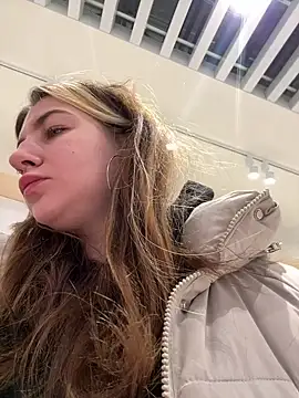 Snapshot of MayaMystic chatting on 01.15.25 MayaMystic online show from 01.15.25