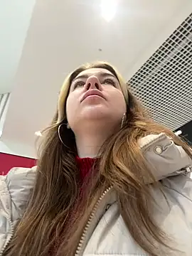 Snapshot of MayaMystic chatting on 01.22.25 MayaMystic online show from 01.22.25