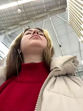 Snapshot of MayaMystic chatting on 02.03.25 MayaMystic online show from 02.03.25