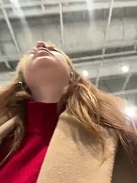 Snapshot of MayaMystic chatting on 03.11.25 MayaMystic online show from 03.11.25