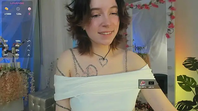 Snapshot of lilithlunna chatting on 02.19.25 lilithlunna online show from 02.19.25