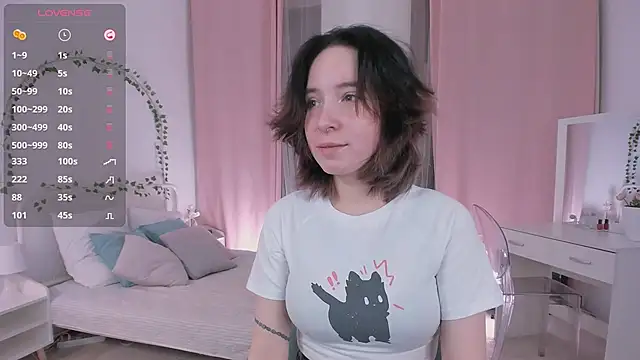 Snapshot of lilithlunna chatting on 02.26.25 lilithlunna online show from 02.26.25