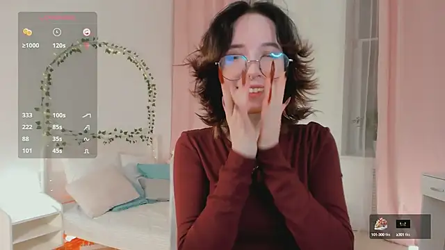 Snapshot of lilithlunna chatting on 02.28.25 lilithlunna online show from 02.28.25