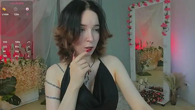 Snapshot of lilithlunna chatting on 03.05.25 lilithlunna online show from 03.05.25