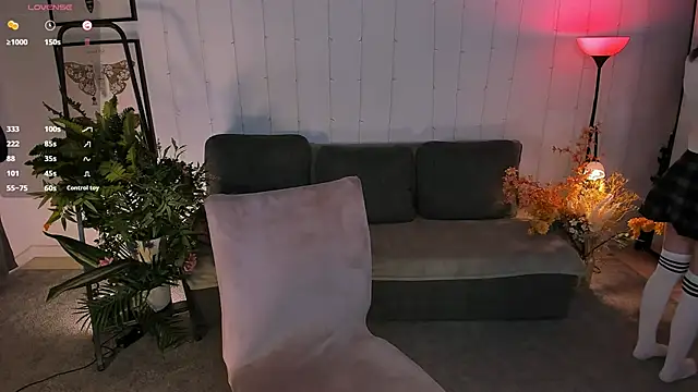 Snapshot of lilithlunna chatting on 09.24.25 lilithlunna online show from 09.24.25