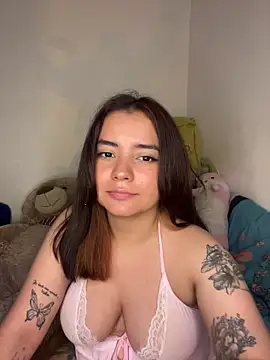 Snapshot of Ema_kraus chatting on 03.05.26 Ema kraus online show from 03.05.26