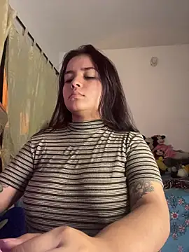 Snapshot of Ema_kraus chatting on 04.02.26 Ema kraus online show from 04.02.26