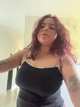 Snapshot of Ema_kraus chatting on 04.11.26 Ema kraus online show from 04.11.26