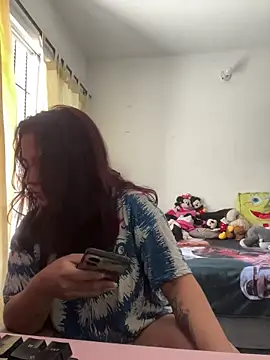 Snapshot of Ema_kraus chatting on 04.12.26 Ema kraus online show from 04.12.26