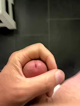 Snapshot of mikiss789 chatting on 10.15.25 mikiss789 online show from 10.15.25