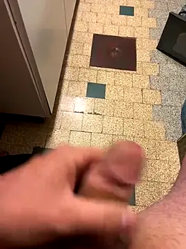 Snapshot of mikiss789 chatting on 11.05.25 mikiss789 online show from 11.05.25