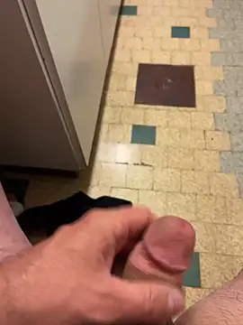 Snapshot of mikiss789 chatting on 11.15.25 mikiss789 online show from 11.15.25