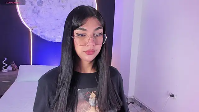 RoseCassie online show from 11.28.25