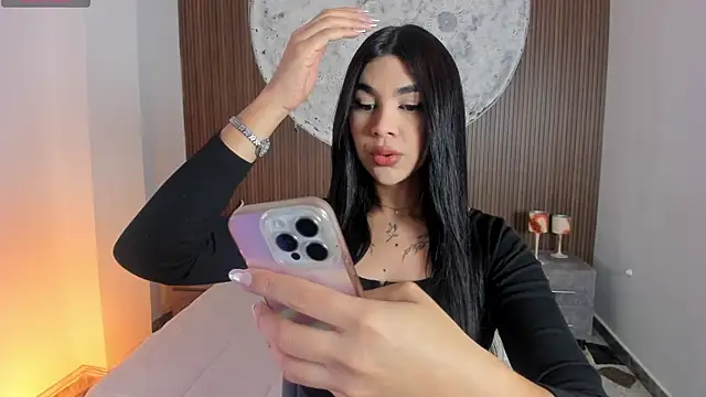 RoseCassie online show from 04.17.26