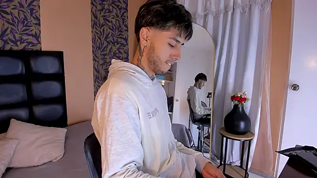 hinata itachi online show from 02.19.26