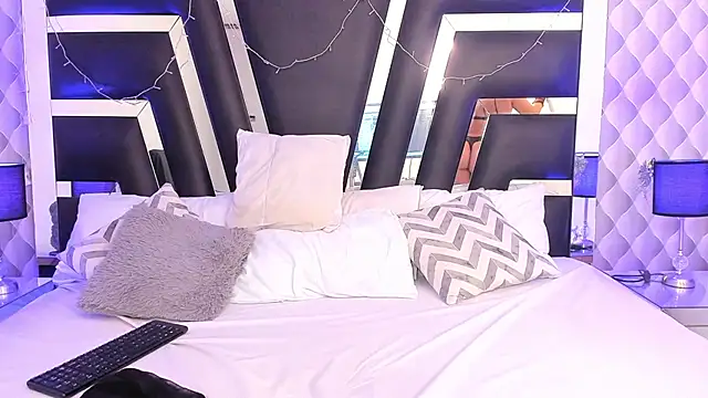 caroo gomeez online show from 03.21.25