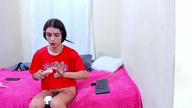 Mariana 16  online show from 01.31.25