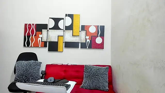 Mariana 16  online show from 02.07.25