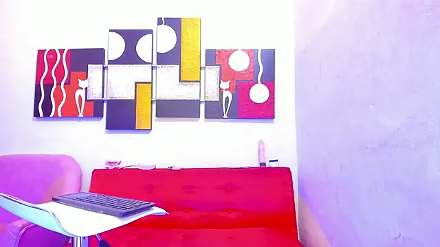 Mariana 16  online show from 02.27.25