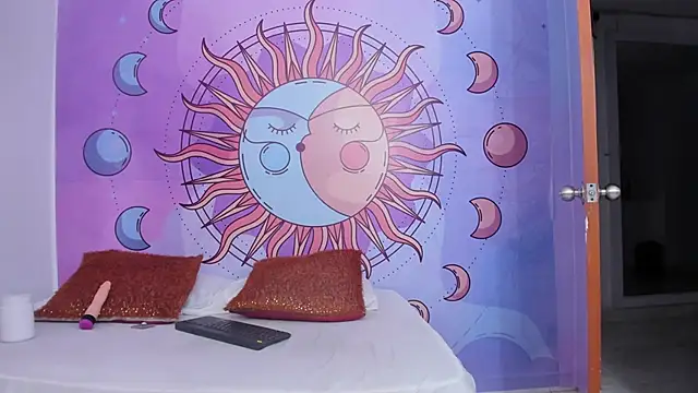 Mariana 16  online show from 10.10.25