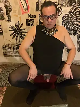 NikkelSofia online show from 02.10.25