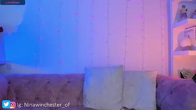 Snapshot of shelygold chatting on 06.05.26 shelygold online show from 06.05.26
