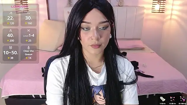 Snapshot of sukimoon chatting on 12.28.24 sukimoon online show from 12.28.24