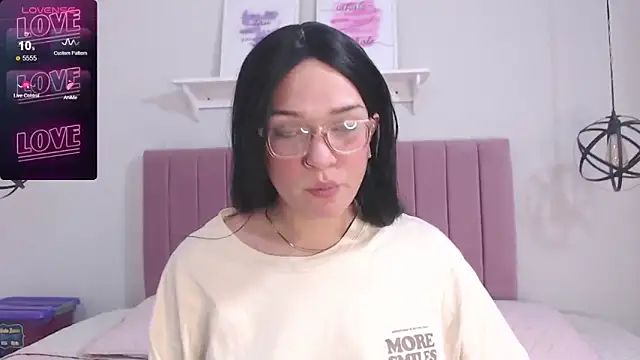 Snapshot of sukimoon chatting on 01.22.25 sukimoon online show from 01.22.25