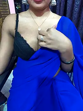 Snapshot of Mee_Neeharika chatting on 11.30.25 Mee Neeharika online show from 11.30.25