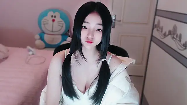 xiao-xiao-D online show from 11.04.25