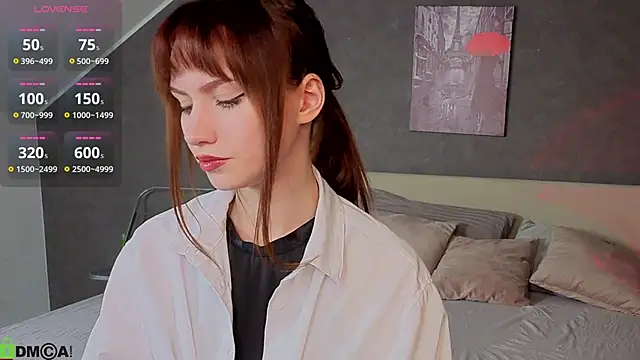 Snapshot of Mollly_Rouge chatting on 11.20.25 Mollly Rouge online show from 11.20.25