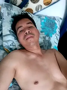 bisexual0007 online show from 12.17.25