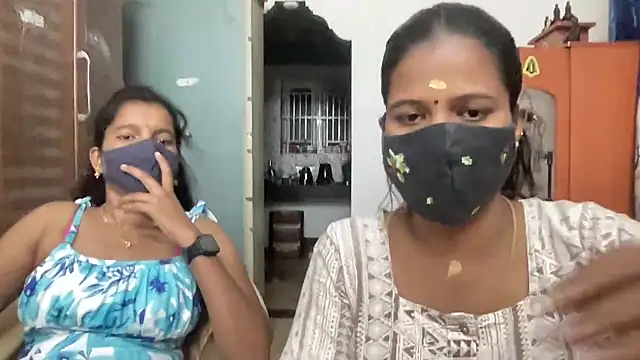 Snapshot of Tamil_Sanjana_ chatting on 07.07.26 Tamil Sanjana online show from 07.07.26