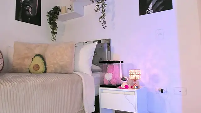 Alissonroses online show from 09.24.25